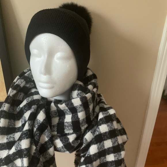 Checkered blanket scarf - Picture 2 of 4